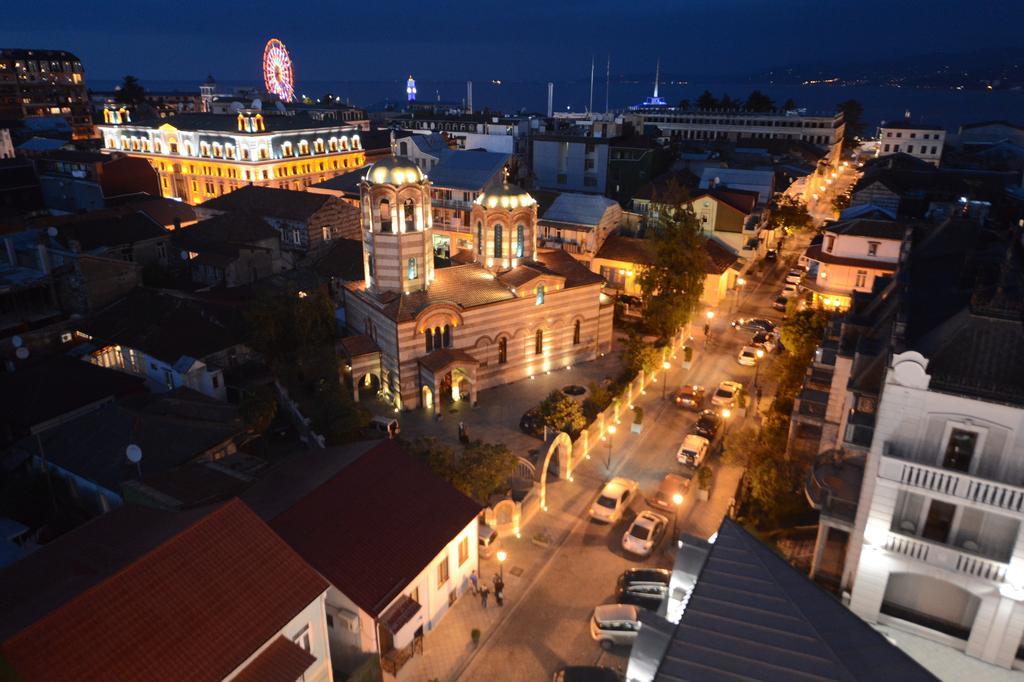 Piazza Four Colours Hotell Batumi Exteriör bild